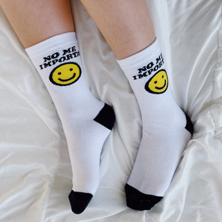 No Me Importa Socks